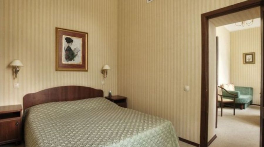 Полулюкс 3-местный Комфорт (dbl/twin)